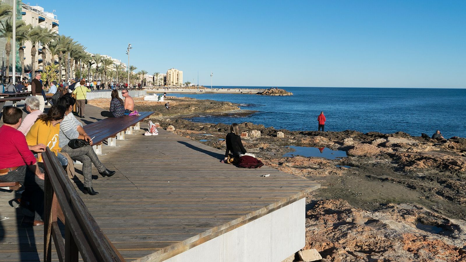 Torrevieja: zoutstad met roze meren en een lange boulevard